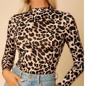 LEOPARD PRINT LONG SLEEVE MOCK NECK LIGHTWEIGHT SHIRT TOP STRETCH TEE LARGE